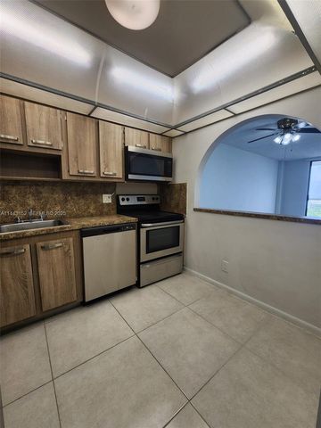 13499 Biscayne Boulevard 1513, North Miami, FL 33181