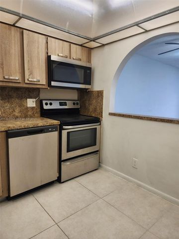 13499 Biscayne Boulevard 1513, North Miami, FL 33181