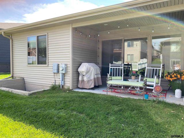 17058 NICHOLAS Street, Omaha, NE 68118