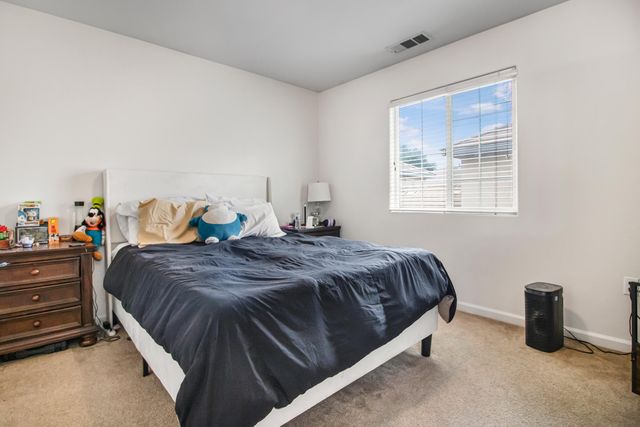 2241 W Lark Avenue, Visalia, CA 93291