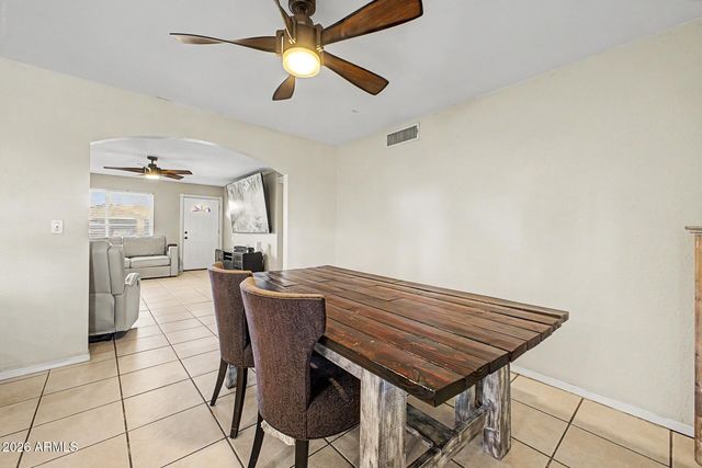 6427 W PURDUE Avenue, Glendale, AZ 85302