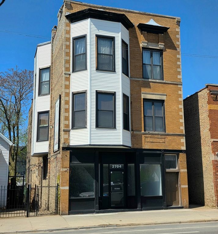 2704 N CALIFORNIA Avenue 1F, Chicago, IL 60647