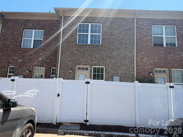 10976 Cedar Walk Lane, Charlotte, NC 28277