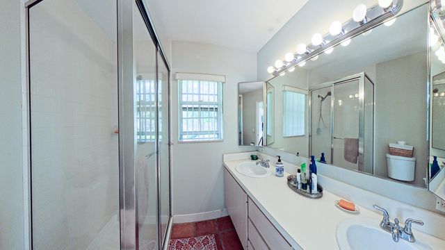 8156 Chelsea Court 56d, West Palm Beach, FL 33406