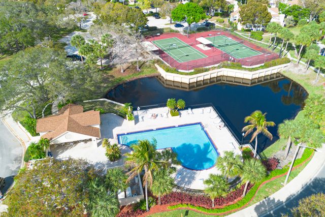 8156 Chelsea Court 56d, West Palm Beach, FL 33406