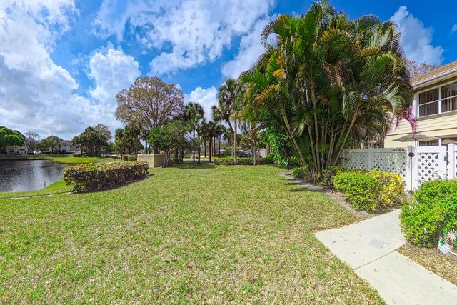 8156 Chelsea Court 56d, West Palm Beach, FL 33406