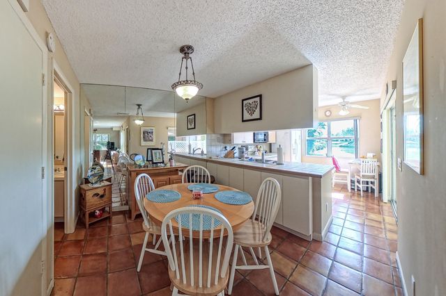 8156 Chelsea Court 56d, West Palm Beach, FL 33406