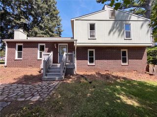 962 Doeskin Drive NW, Conyers, GA 30012