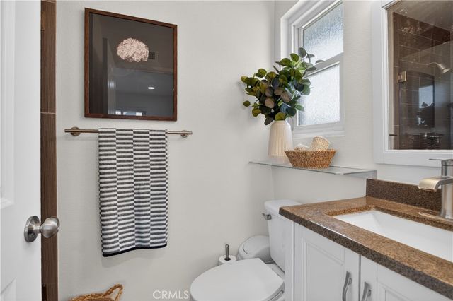 6692 Kiwi Cir, Cypress, CA 90630