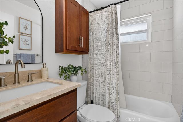 6692 Kiwi Cir, Cypress, CA 90630