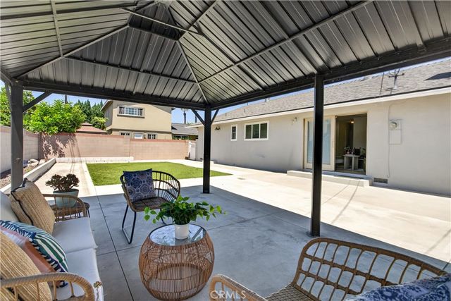 6692 Kiwi Cir, Cypress, CA 90630