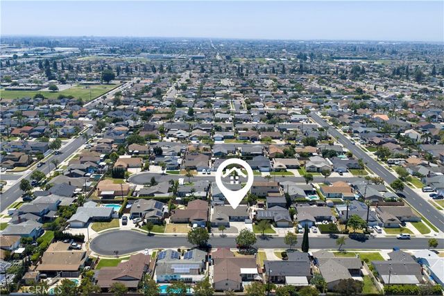 6692 Kiwi Cir, Cypress, CA 90630