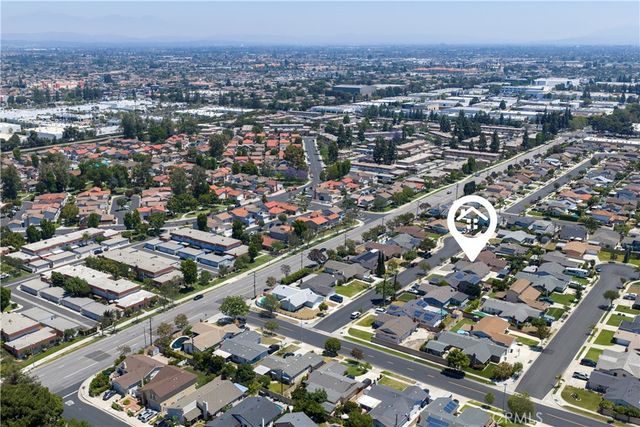 6692 Kiwi Cir, Cypress, CA 90630