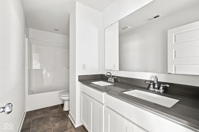 523 Lincoln W, Fortville, IN 46040