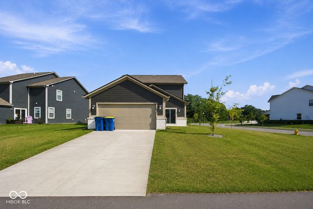 523 Lincoln W, Fortville, IN 46040
