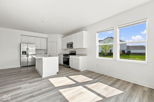 523 Lincoln W, Fortville, IN 46040