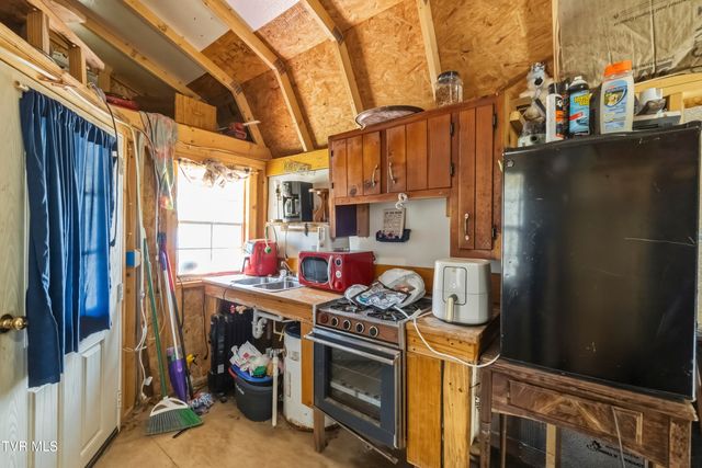 480 Obe Kirk Loop, Mohawk, TN 37810