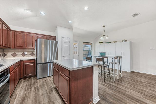 2716 Leisure Lane, Little Elm, TX 75068