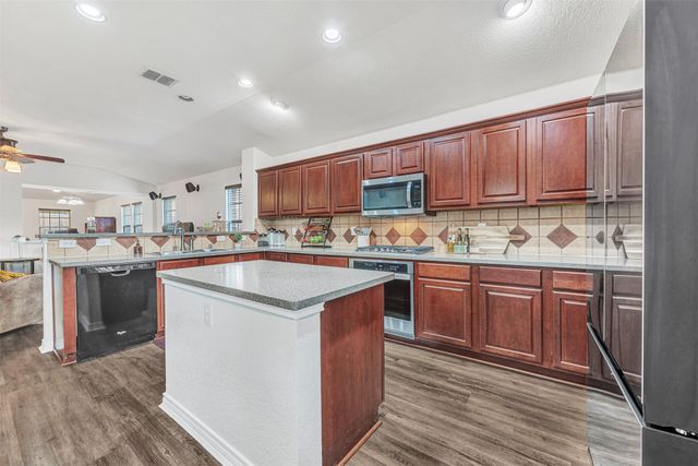 2716 Leisure Lane, Little Elm, TX 75068