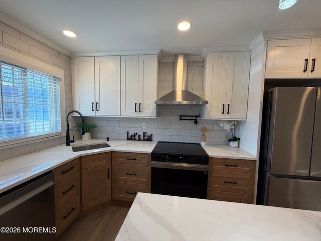 833B Inverness Court B, Lakewood, NJ 08701