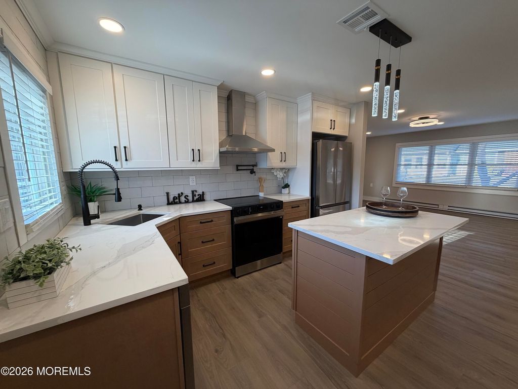 833B Inverness Court B, Lakewood, NJ 08701