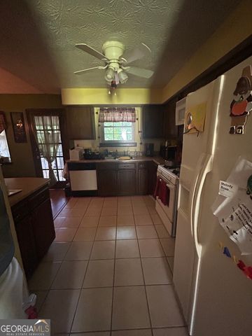 9246 River Chase Way, Jonesboro, GA 30238