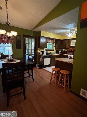 9246 River Chase Way, Jonesboro, GA 30238