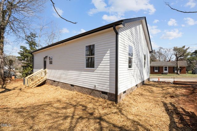 704 North Street, Graham, NC 27253