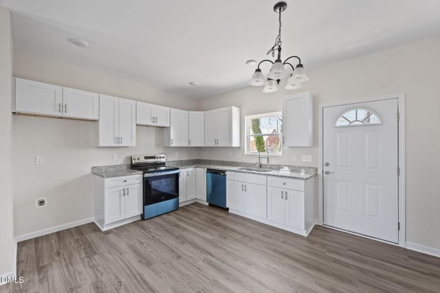704 North Street, Graham, NC 27253