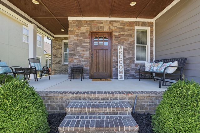 8755 Gentle Mist Circle, Ooltewah, TN 37363