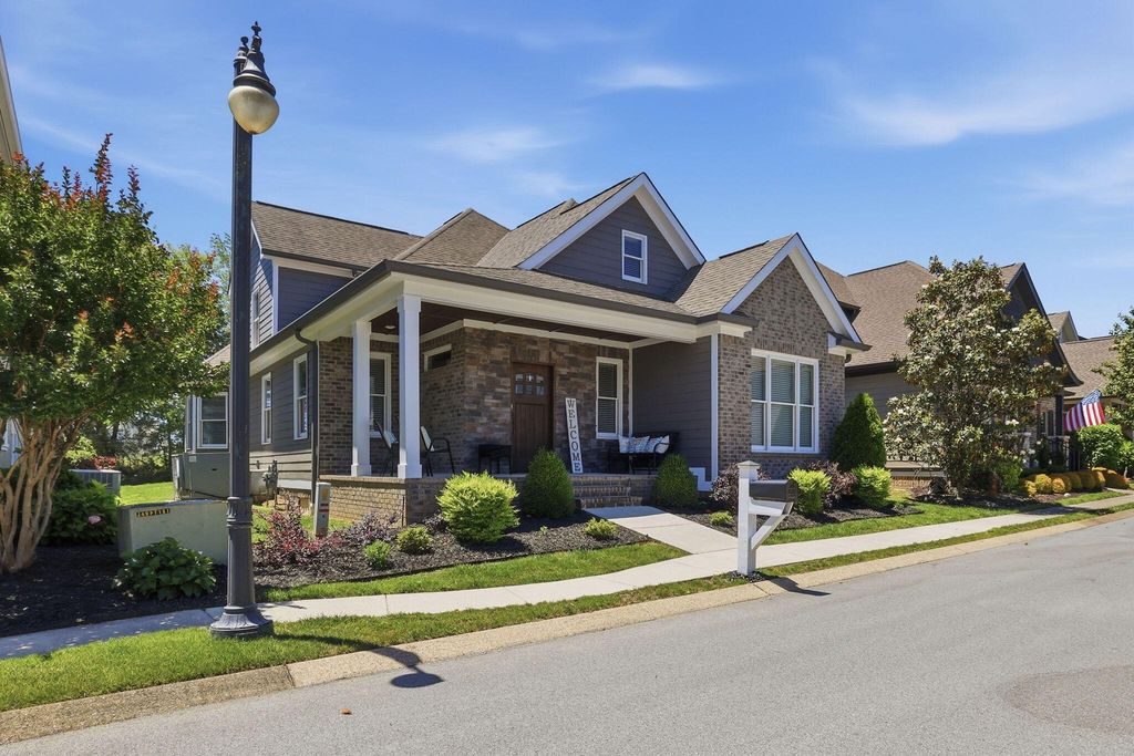 8755 Gentle Mist Circle, Ooltewah, TN 37363