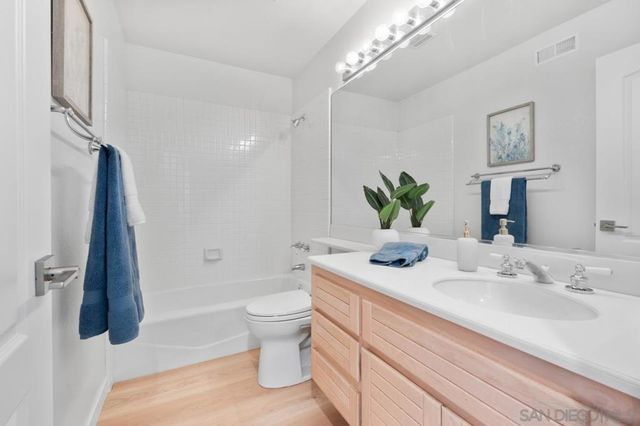 11582 Caminito Corriente, San Diego, CA 92128