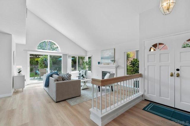 11582 Caminito Corriente, San Diego, CA 92128