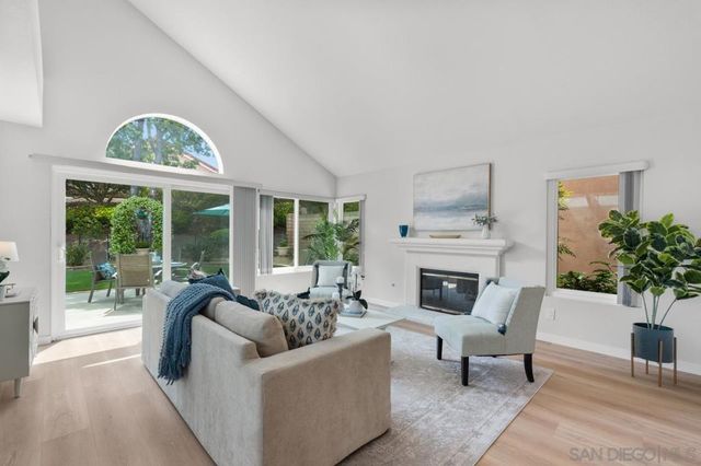 11582 Caminito Corriente, San Diego, CA 92128