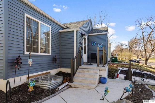 7019 N 33rd Street, Omaha, NE 68112