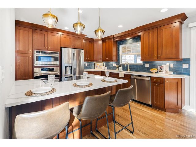 7863 S Locust Ct, Centennial, CO 80112