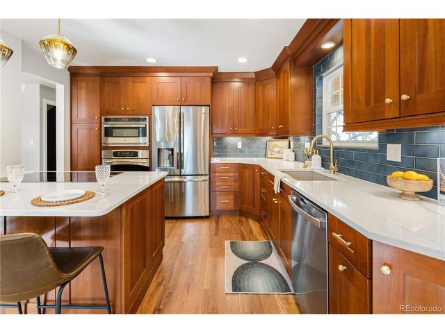 7863 S Locust Ct, Centennial, CO 80112