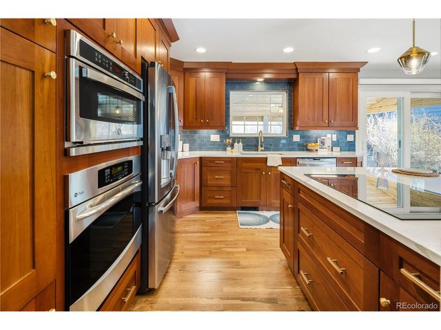 7863 S Locust Ct, Centennial, CO 80112