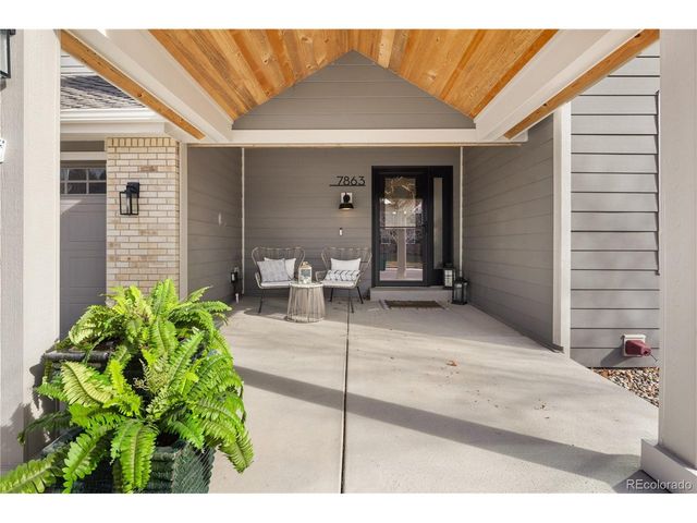 7863 S Locust Ct, Centennial, CO 80112