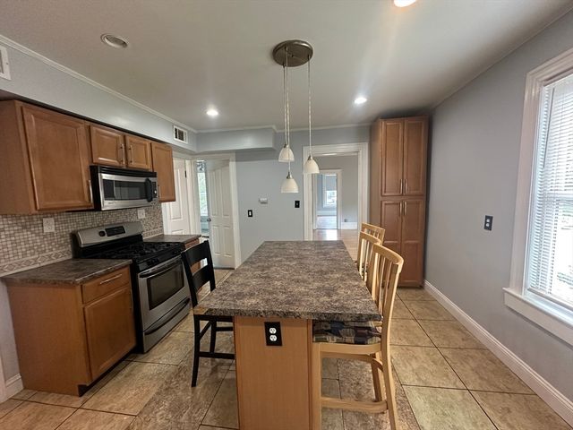 24 N Main St 2, Natick, MA 01760