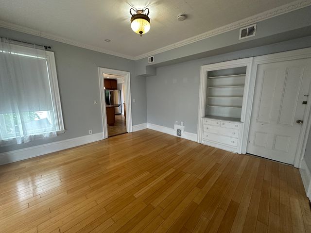 24 N Main St 2, Natick, MA 01760
