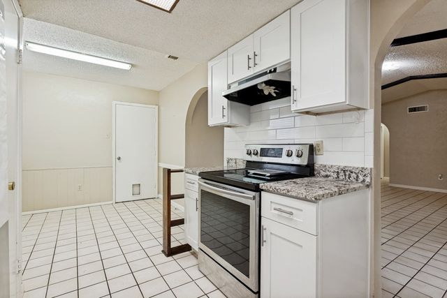 1702 Pine Knot Drive, Garland, TX 75044