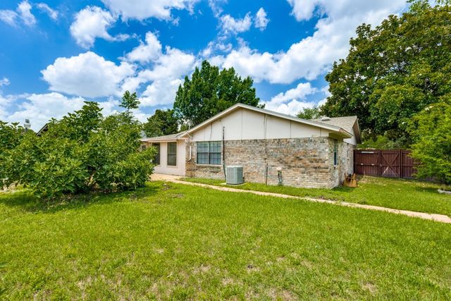 1702 Pine Knot Drive, Garland, TX 75044