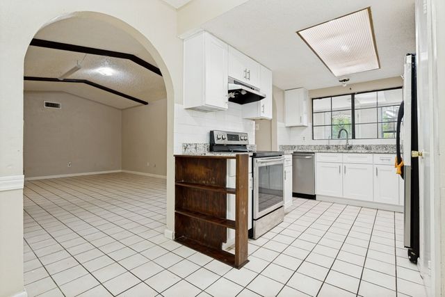 1702 Pine Knot Drive, Garland, TX 75044