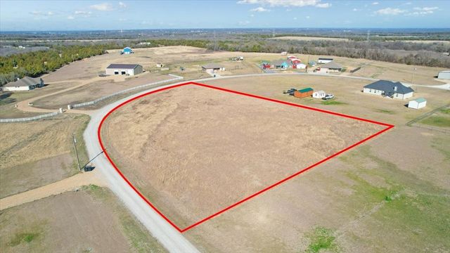 301 Marshall Circle, Whitewright, TX 75491