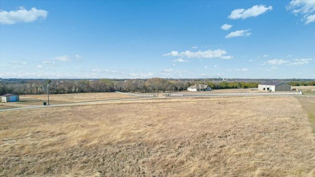 301 Marshall Circle, Whitewright, TX 75491
