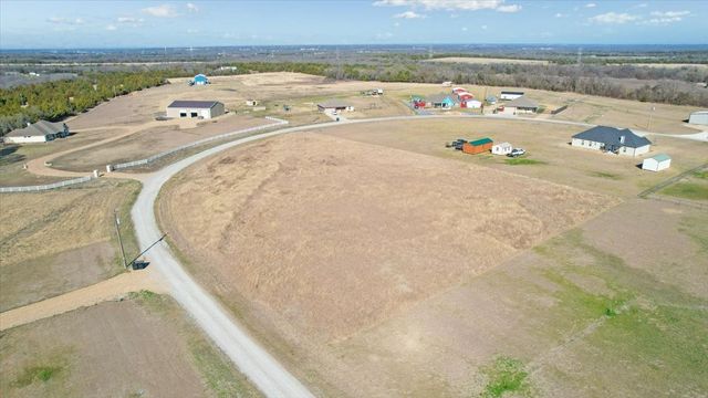 301 Marshall Circle, Whitewright, TX 75491