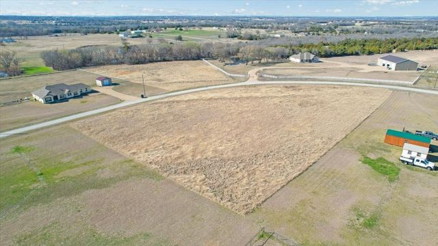 301 Marshall Circle, Whitewright, TX 75491