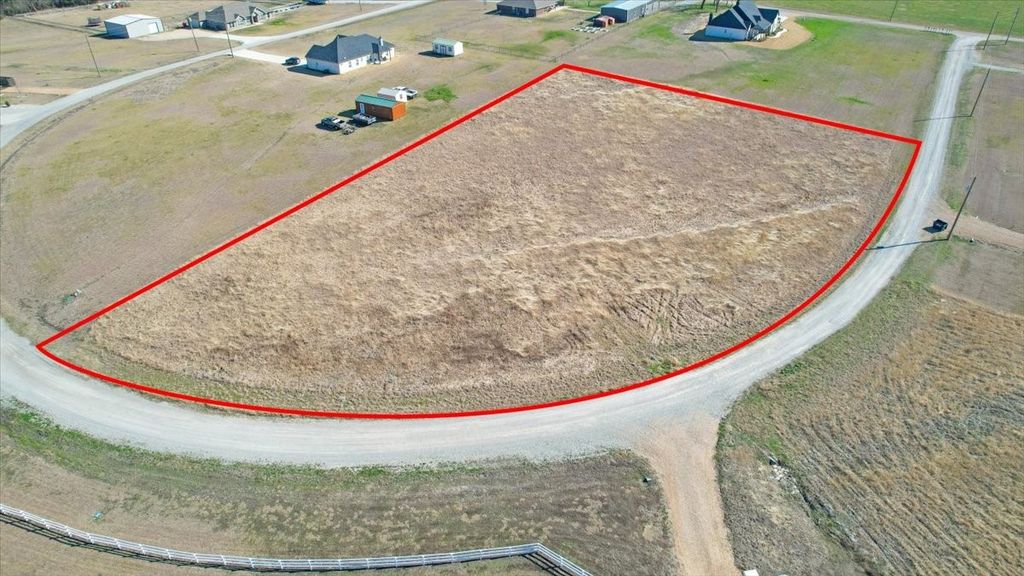 301 Marshall Circle, Whitewright, TX 75491