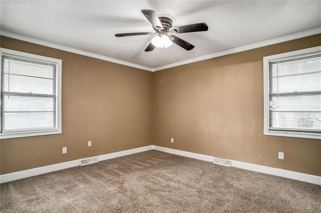 2500 SW Jackson Court, Blue Springs, MO 64015